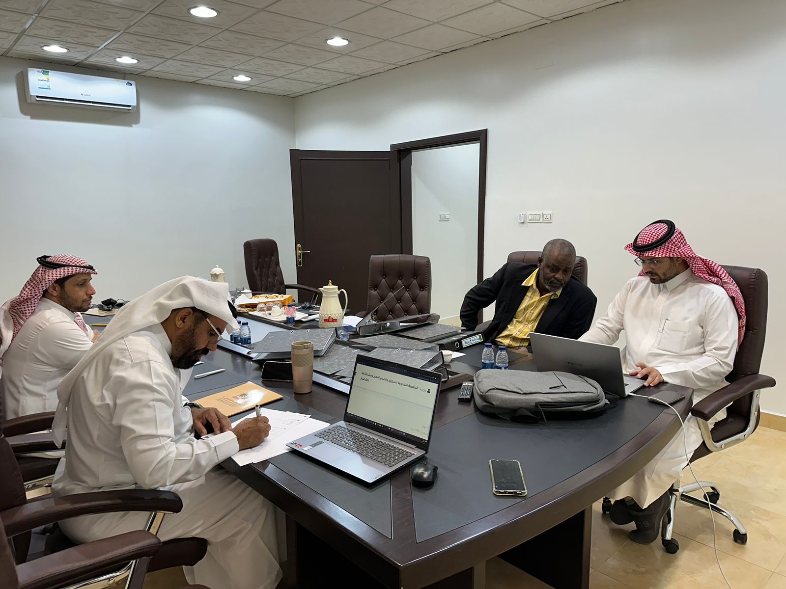 زيارة مقيم حوكمة الجمعيات التعاونية للجمعية